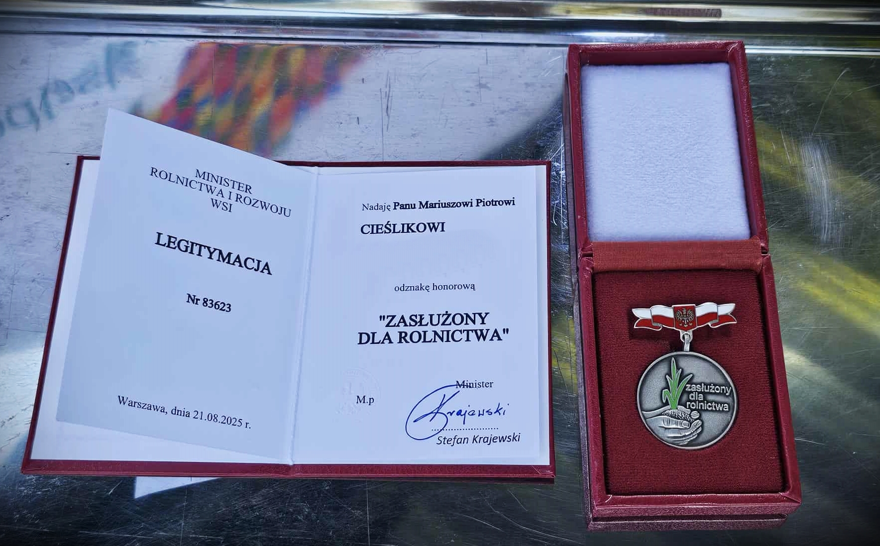 odznaka honorowa zasłużony dla rolnictwa dla starosty